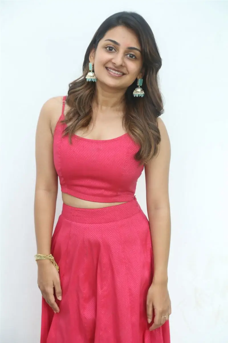 Telugu Girl Esther Anil In Pink Lehenga Choli